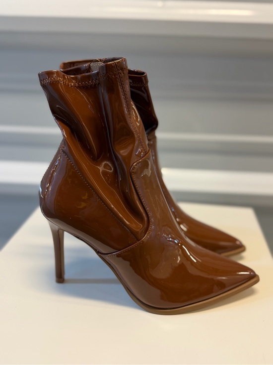 Steve Madden Shoes - Steve Madden Size 7 Elwyn Viktory Cognac Patent Ankle Stiletto Heel Boots New